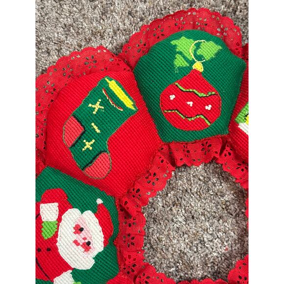 Vintage Completed Needlepoint Kit Christmas Wreath Paragon Needle Craft Holiday - Picture 5 of 6
